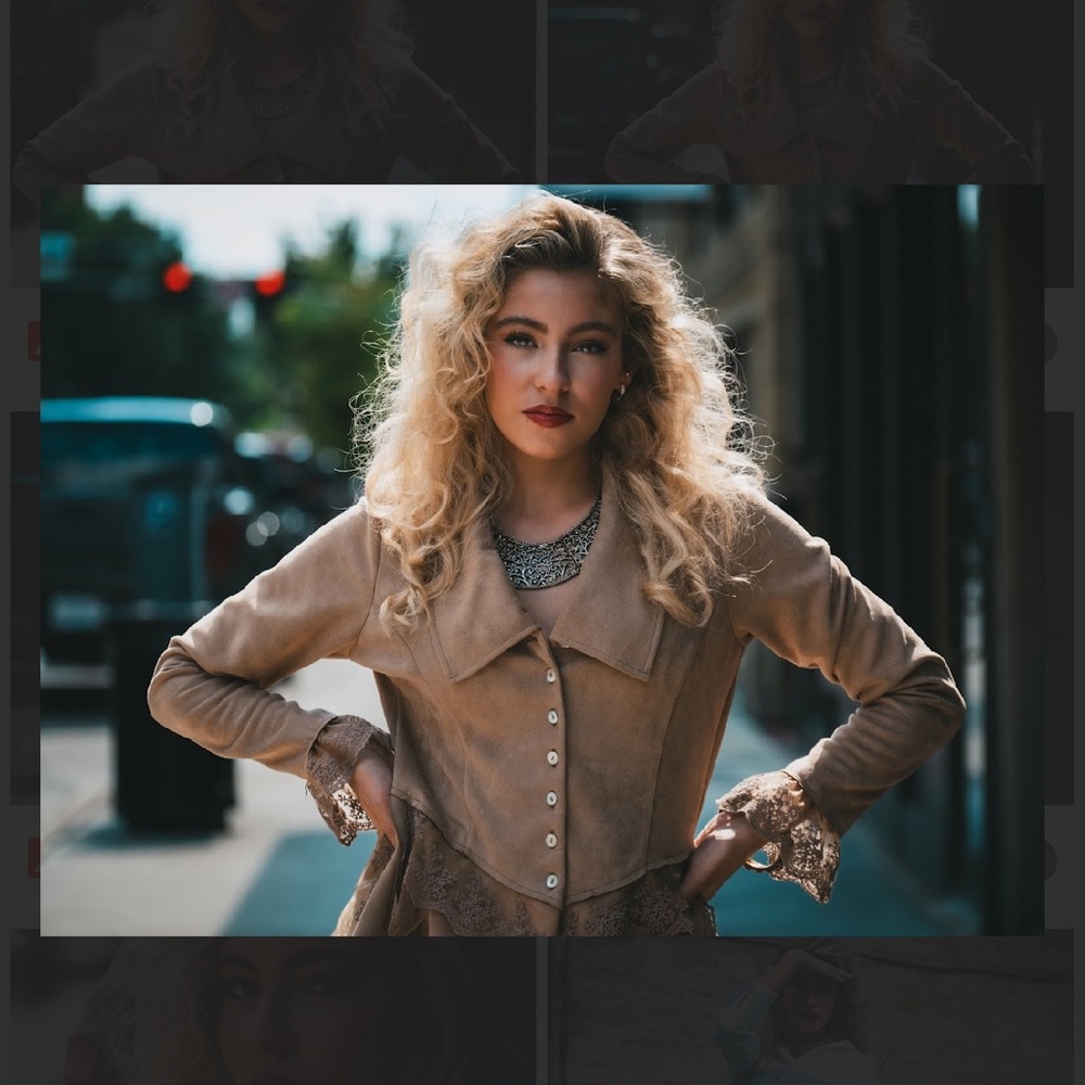 FASHION MODEL - Picture 4 of 4